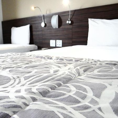 סאו ז'ואה דה מריטי Nobile Inn Dutra Rio De Janeiro מראה חיצוני תמונה
